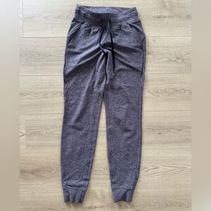 Lululemon jogging pants, plum